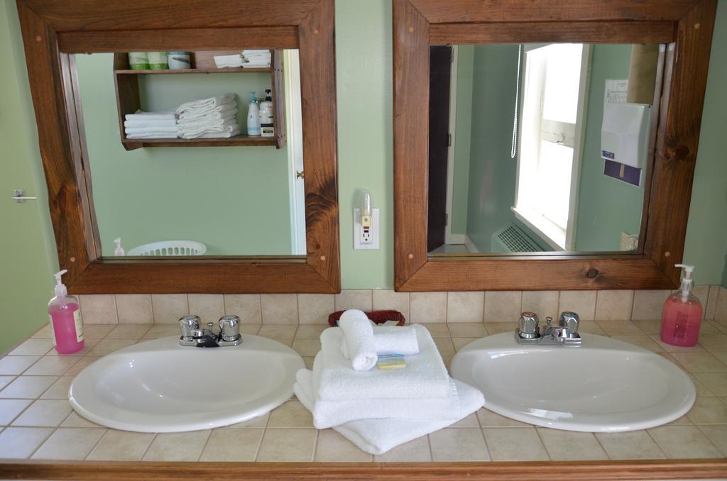 Auberge De Douglastown Gaspé Dış mekan fotoğraf