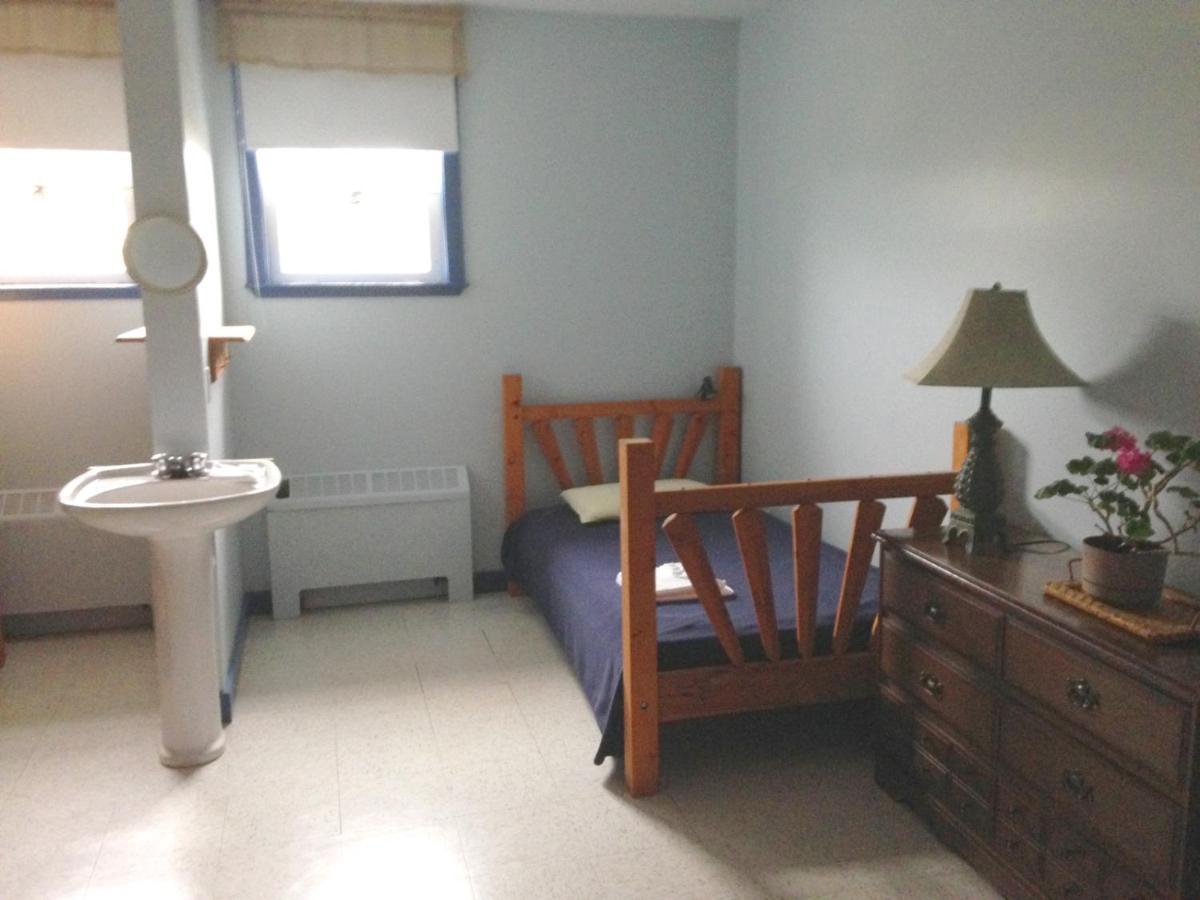 Auberge De Douglastown Gaspé Dış mekan fotoğraf